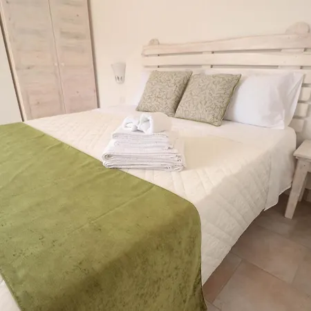 Limone Bed & Breakfast San Teodoro (Sardinia)